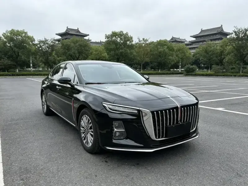 2023 Hongqi H5 с пробегом 43 200 км