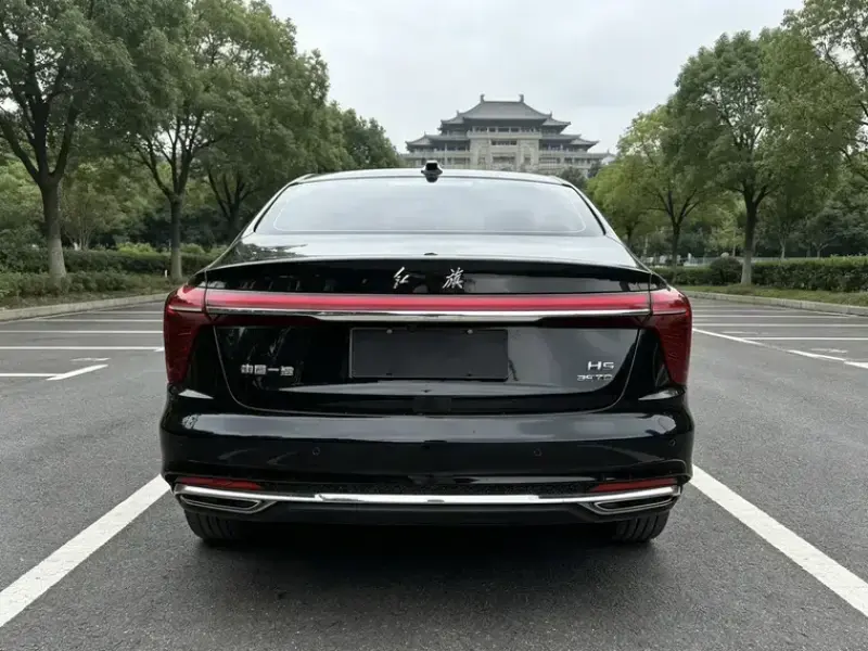2023 Hongqi H5 с пробегом 43 200 км