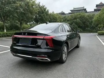 2023 Hongqi H5 с пробегом 43 200 км