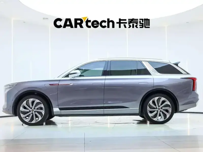 2020 Hongqi E-HS9 с пробегом 41 300 км