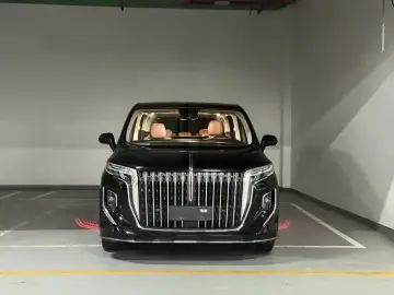 2022 Hongqi HQ9 с пробегом 49 000 км