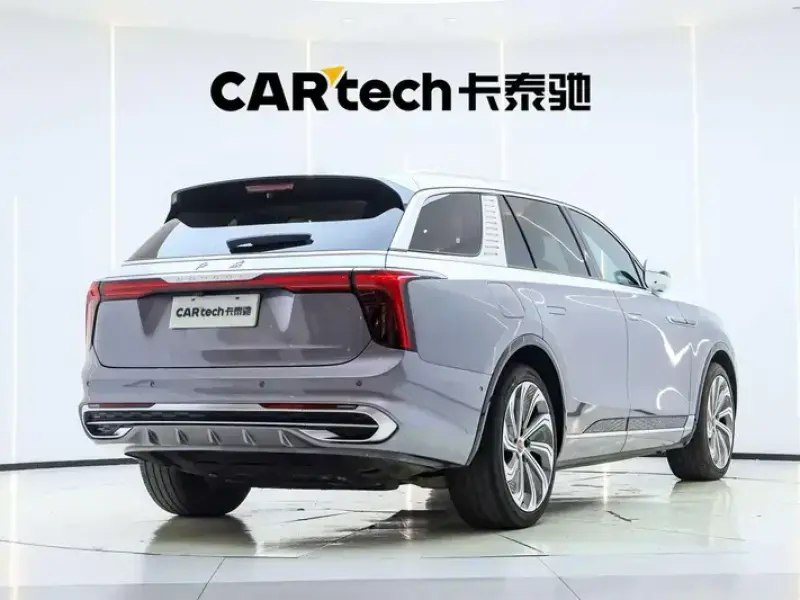 2020 Hongqi E-HS9 с пробегом 41 300 км