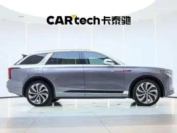 2020 Hongqi E-HS9 с пробегом 41 300 км