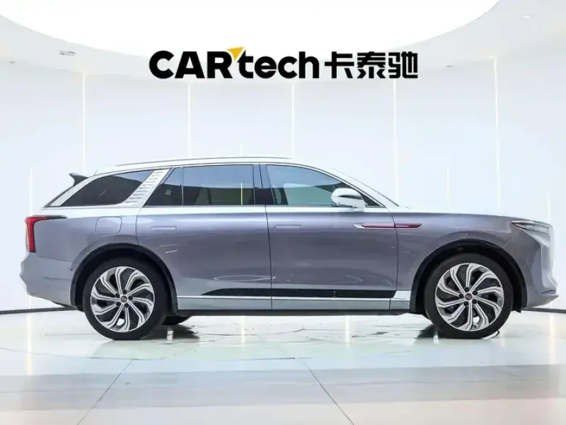 2020 Hongqi E-HS9 с пробегом 41 300 км