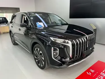 2024 Hongqi HS7 с пробегом 18 000 км