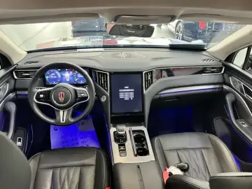 2024 Hongqi HS7 с пробегом 18 000 км