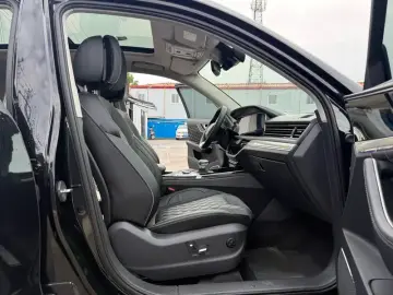2019 Hongqi HS5 с пробегом 114 000 км
