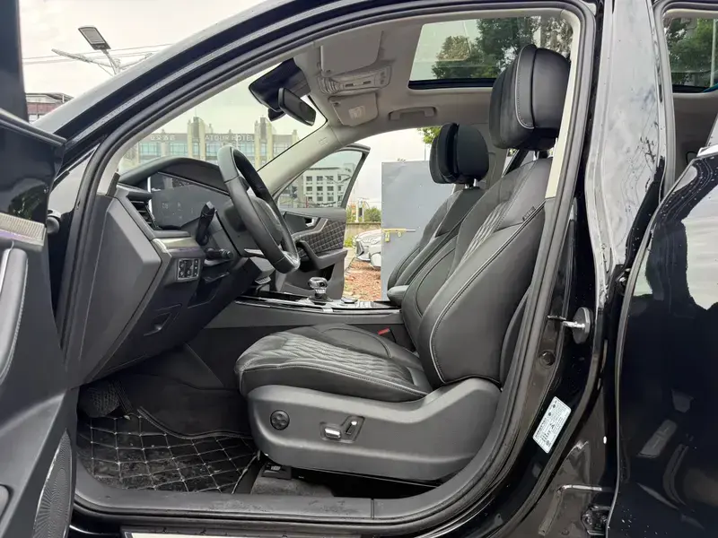 2019 Hongqi HS5 с пробегом 114 000 км