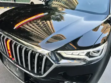 2022 Hongqi HS5 с пробегом 40 000 км