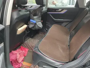 2019 Hongqi HS5 с пробегом 55 000 км