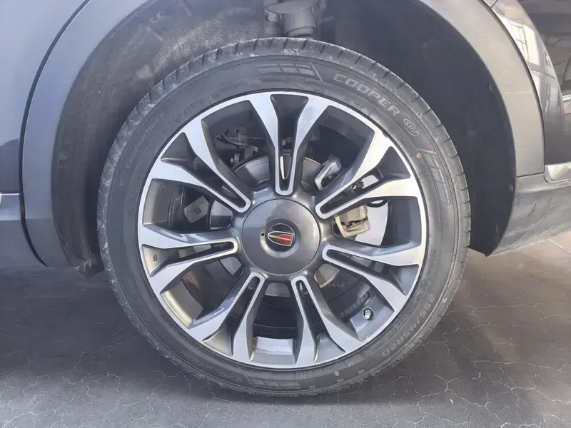 2019 Hongqi HS5 с пробегом 110 900 км