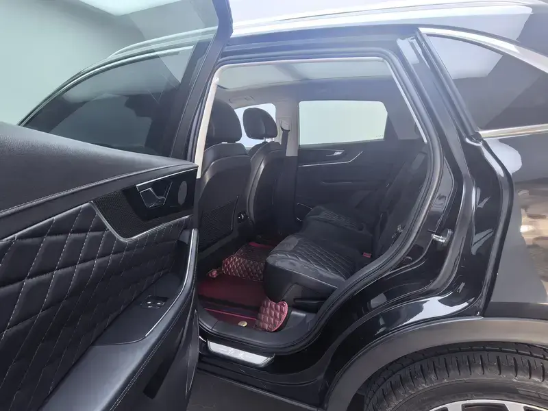 2019 Hongqi HS5 с пробегом 110 900 км