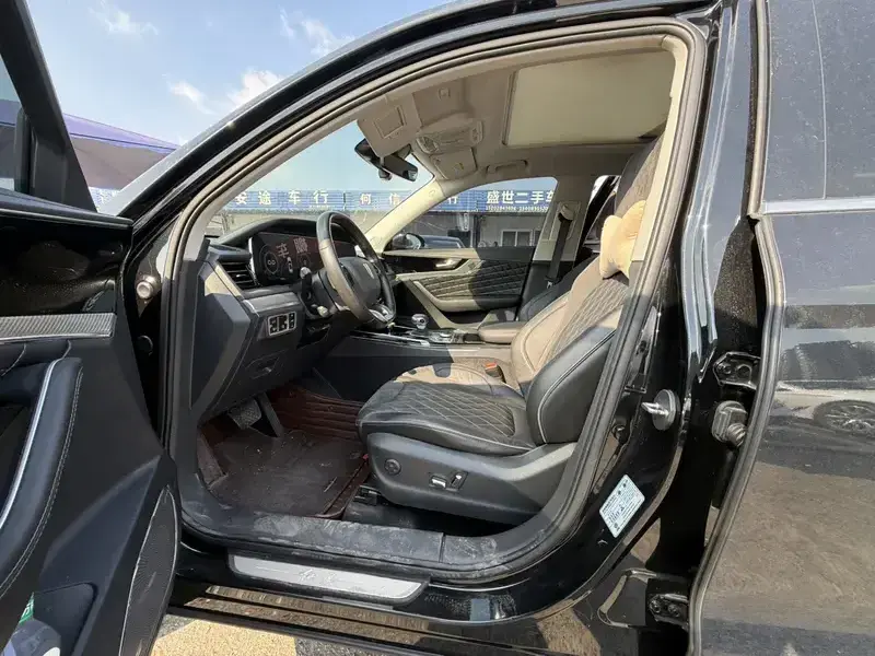 2019 Hongqi HS5 с пробегом 80 000 км