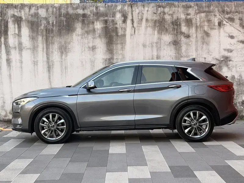 2020 Infiniti QX50 с пробегом 33 000 км
