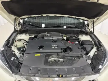 2020 Infiniti QX50 с пробегом 101 900 км