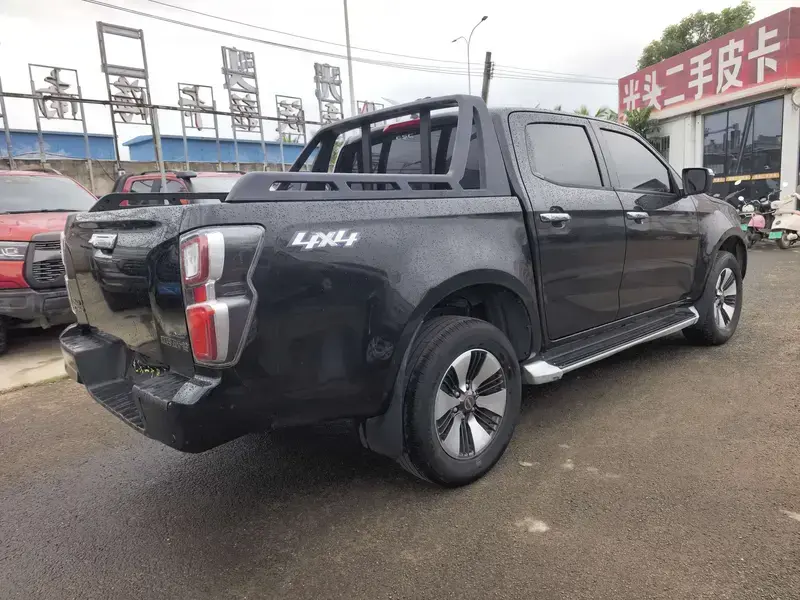 2021 Isuzu D-Max с пробегом 90 000 км