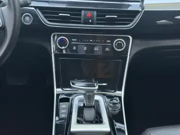 2023 Kia Seltos с пробегом 20 000 км