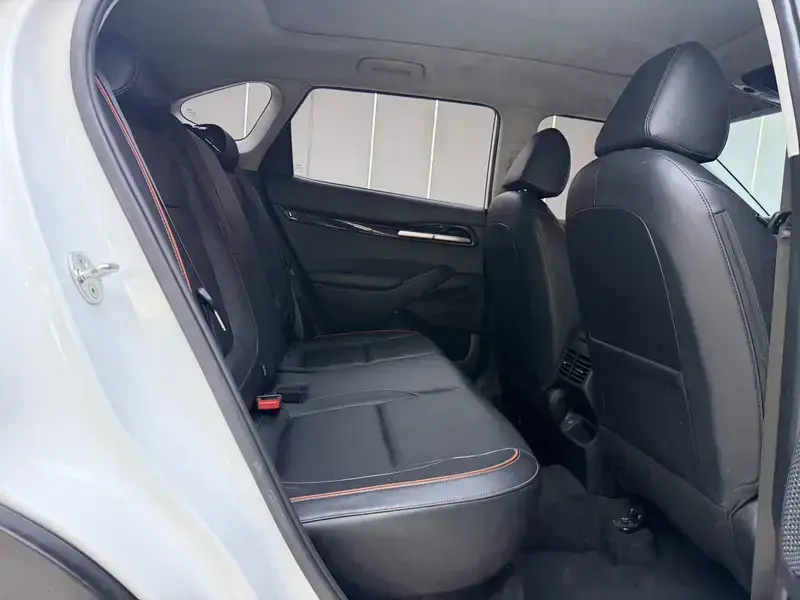 2023 Kia Seltos с пробегом 20 000 км