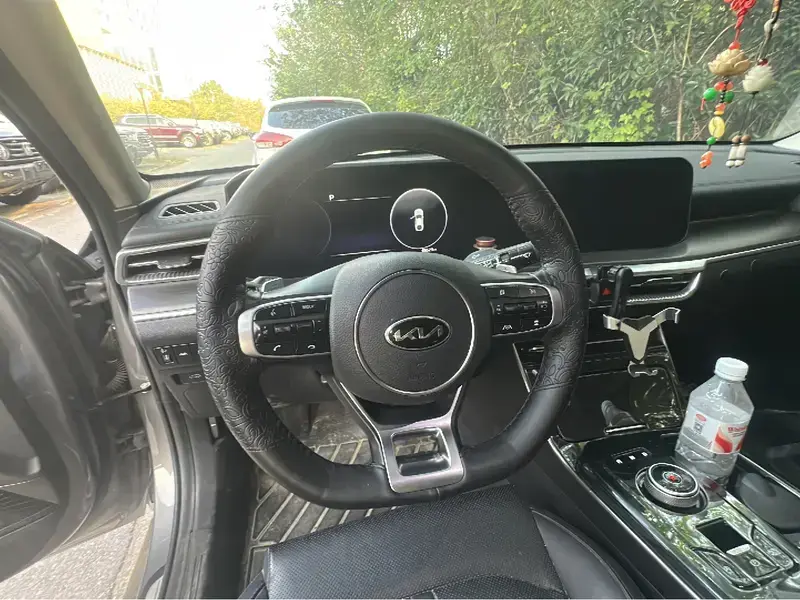 2020 Kia K5 с пробегом 65 600 км