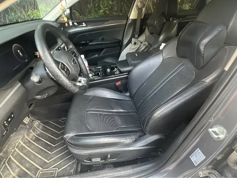 2020 Kia K5 с пробегом 65 600 км