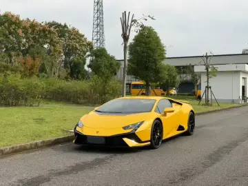 2023 Lamborghini Huracán с пробегом 4 000 км