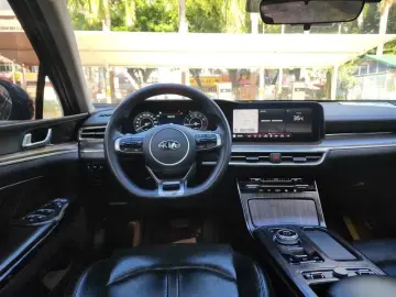 2020 Kia K5 с пробегом 130 000 км