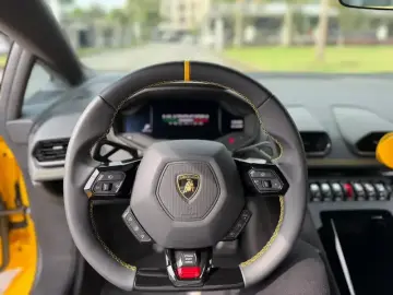 2023 Lamborghini Huracán с пробегом 4 000 км