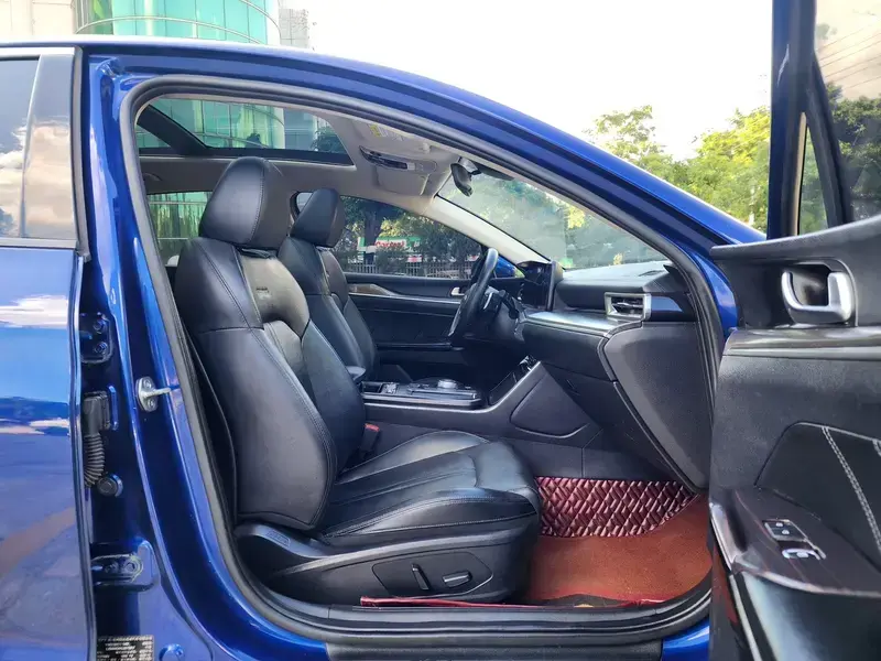2020 Kia K5 с пробегом 130 000 км