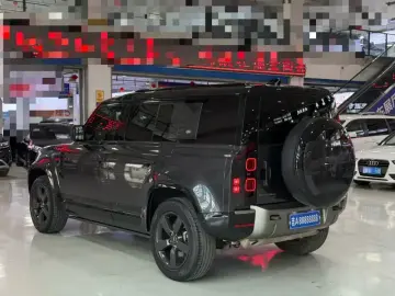 2023 Land Rover Defender с пробегом 60 000 км