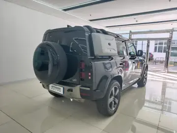 2023 Land Rover Defender с пробегом 53 000 км