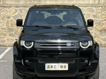 2025 Land Rover Defender с пробегом 7 000 км