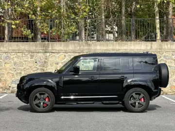 2025 Land Rover Defender с пробегом 7 000 км