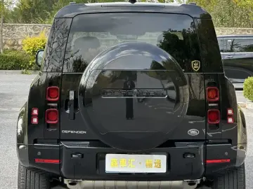 2025 Land Rover Defender с пробегом 7 000 км
