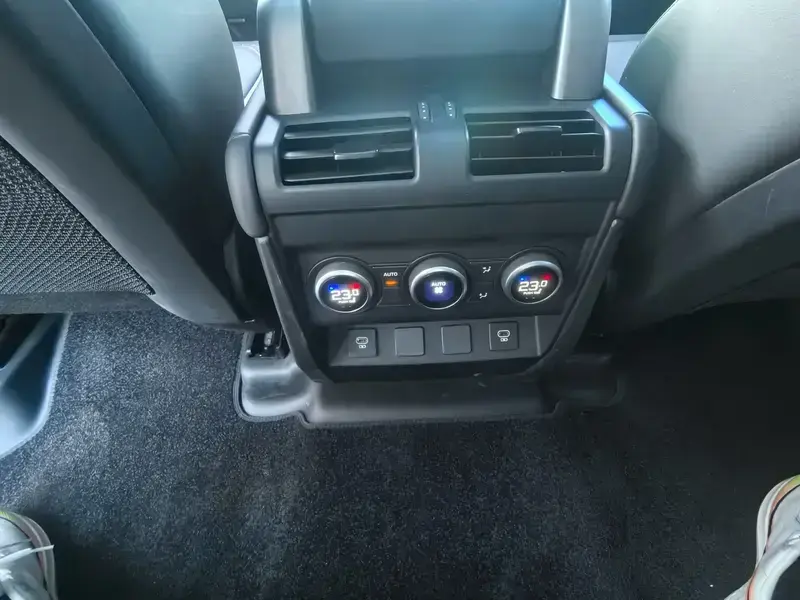 2022 Land Rover Defender с пробегом 30 000 км