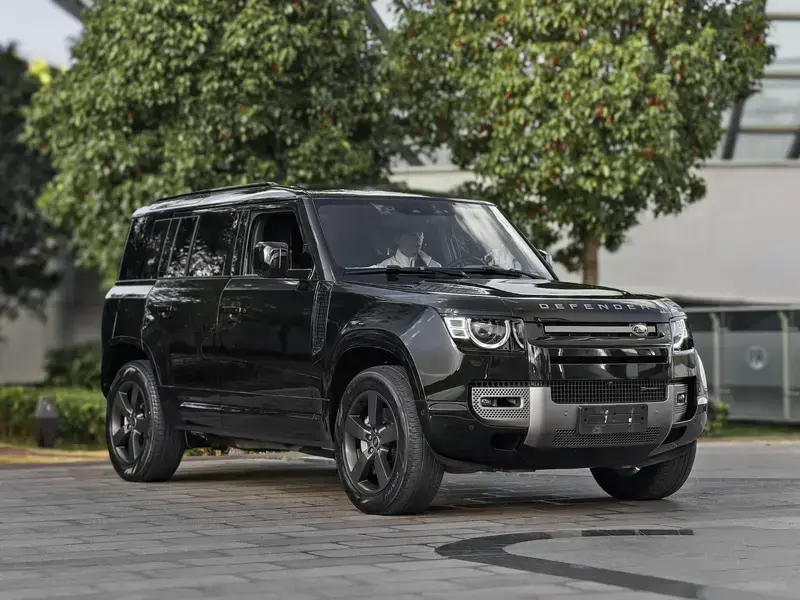 2022 Land Rover Defender с пробегом 62 000 км