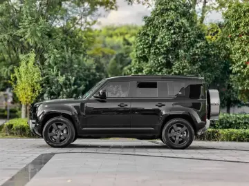 2022 Land Rover Defender с пробегом 62 000 км