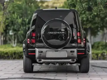 2022 Land Rover Defender с пробегом 62 000 км