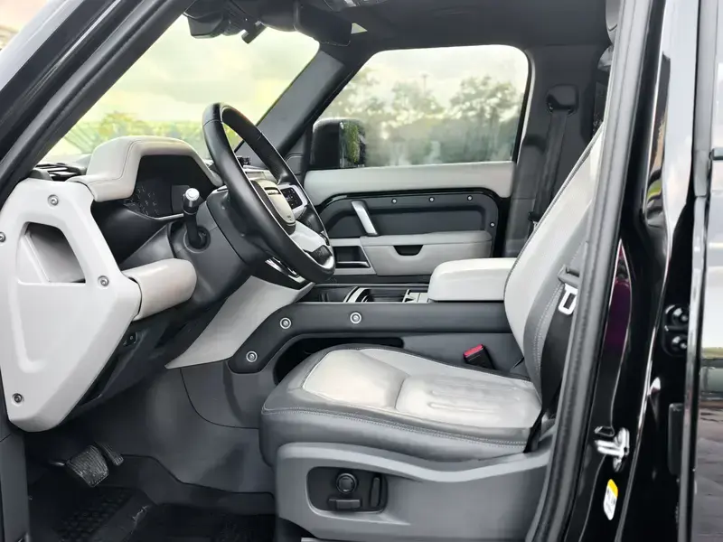 2022 Land Rover Defender с пробегом 62 000 км