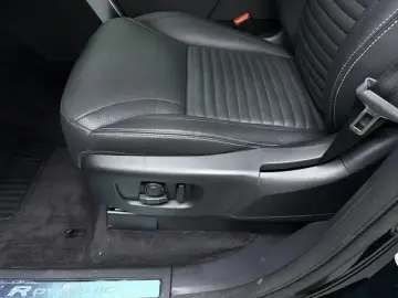 2023 Land Rover Discovery с пробегом 50 000 км