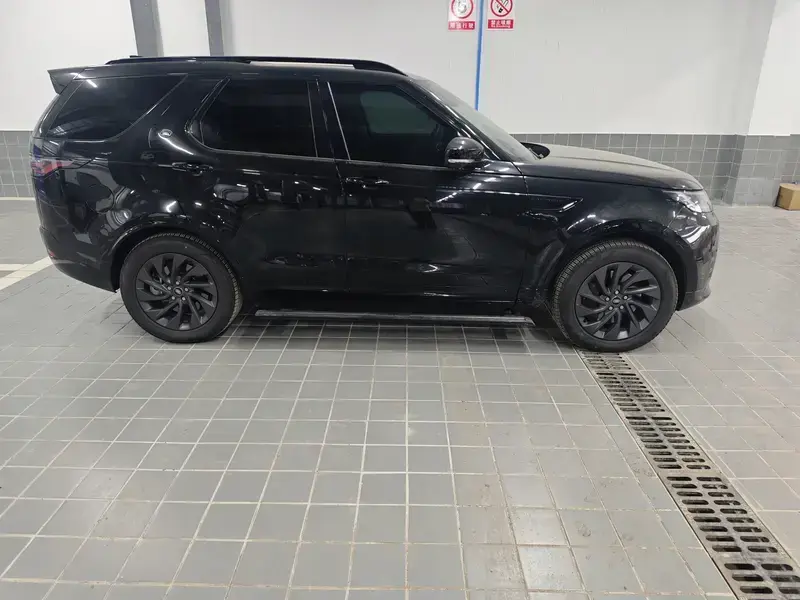 2023 Land Rover Discovery с пробегом 14 000 км