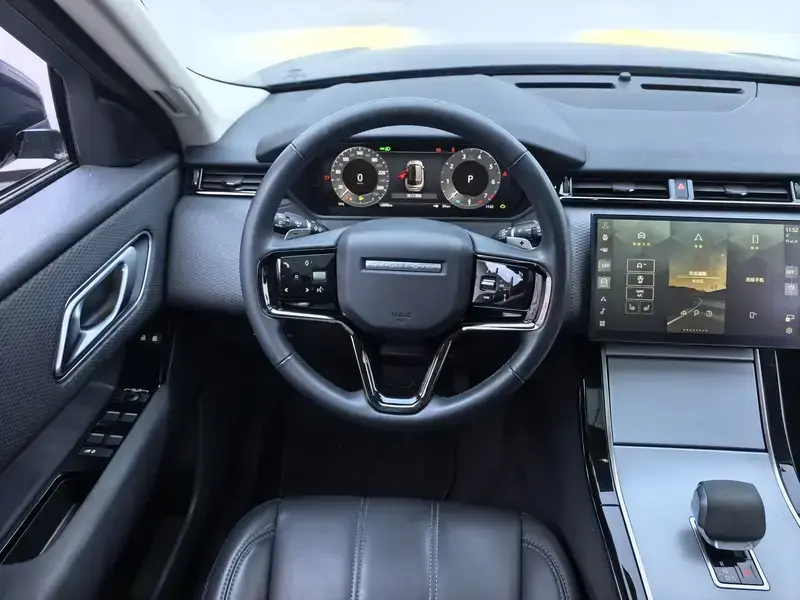 2024 Land Rover Range Rover Velar с пробегом 32 000 км