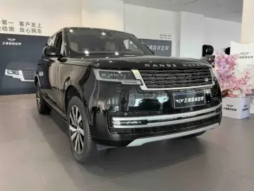 2025 Land Rover Range Rover с пробегом 13 000 км