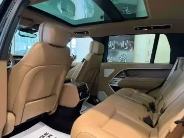 2025 Land Rover Range Rover с пробегом 13 000 км