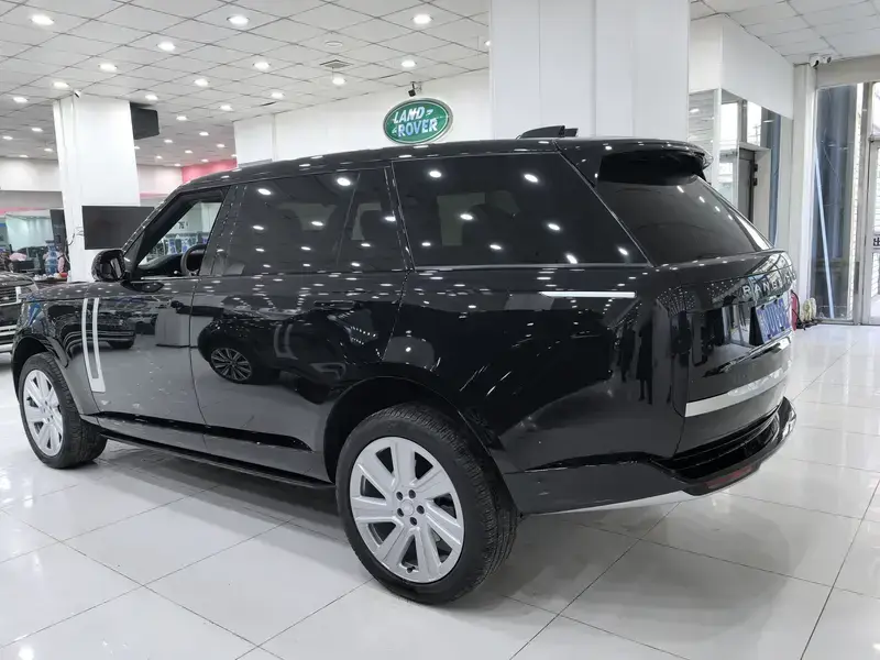 2024 Land Rover Range Rover с пробегом 40 000 км