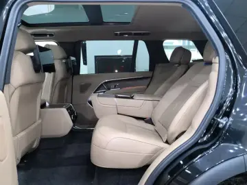2024 Land Rover Range Rover с пробегом 40 000 км