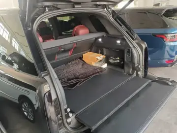 2025 Land Rover Range Rover с пробегом 23 000 км