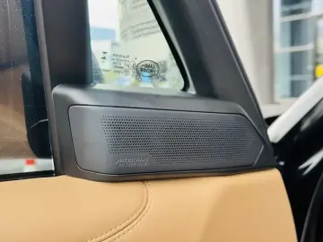 2023 Land Rover Range Rover с пробегом 40 000 км