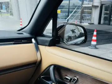 2023 Land Rover Range Rover с пробегом 40 000 км