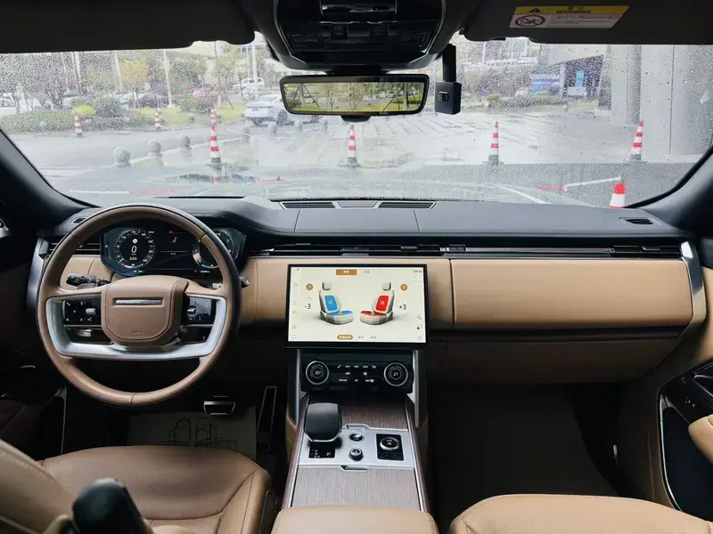 2023 Land Rover Range Rover с пробегом 40 000 км