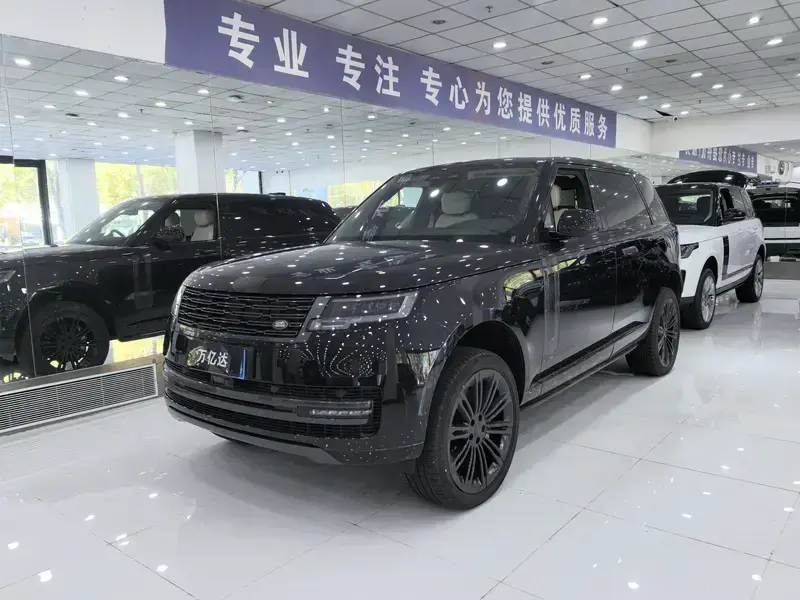 2026 Land Rover Range Rover с пробегом 11 000 км